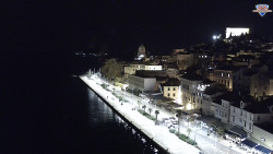 Nábřeží a město