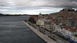 Nábřeží a město