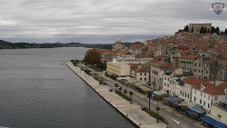 Nábřeží a město