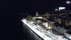 Nábřeží a město