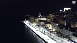 Nábřeží a město