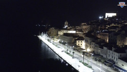 Nábřeží a město