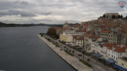 Nábřeží a město