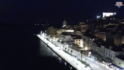 Nábřeží a město