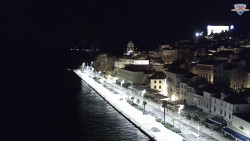 Nábřeží a město