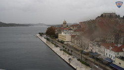 Nábřeží a město