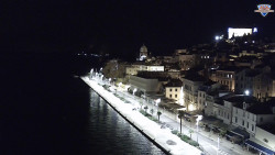 Nábřeží a město