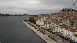 Nábřeží a město