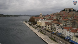 Nábřeží a město