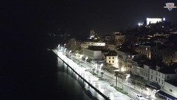 Nábřeží a město