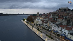 Nábřeží a město