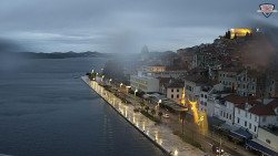 Nábřeží a město