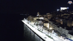 Nábřeží a město