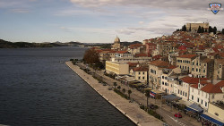 Nábřeží a město