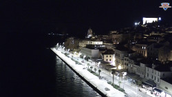 Nábřeží a město