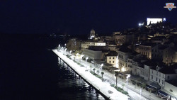 Nábřeží a město