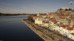 Nábřeží a město