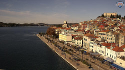 Nábřeží a město