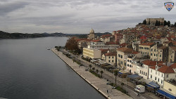 Nábřeží a město