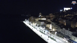 Nábřeží a město