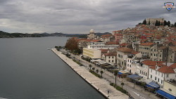 Nábřeží a město