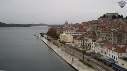 Nábřeží a město