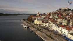 Nábřeží a město