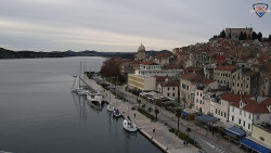 Nábřeží a město