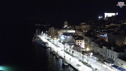 Nábřeží a město