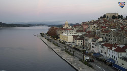 Nábřeží a město