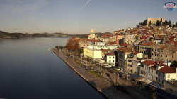 Nábřeží a město