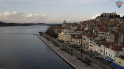 Nábřeží a město