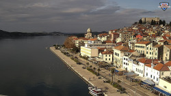 Nábřeží a město