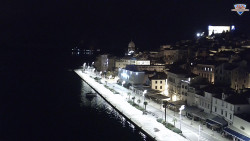 Nábřeží a město