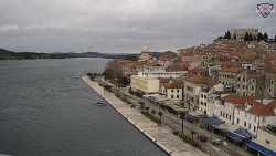 Nábřeží a město