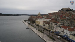 Nábřeží a město