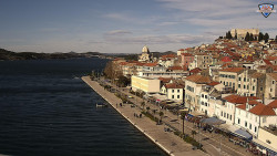 Nábřeží a město