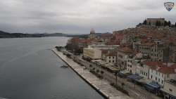 Nábřeží a město