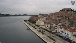 Nábřeží a město