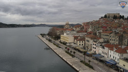 Nábřeží a město