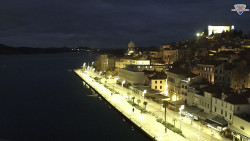 Nábřeží a město