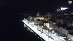 Nábřeží a město