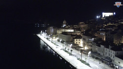 Nábřeží a město