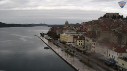 Nábřeží a město