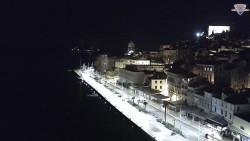 Nábřeží a město