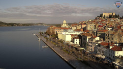 Nábřeží a město