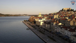 Nábřeží a město