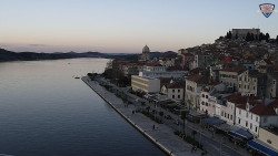 Nábřeží a město