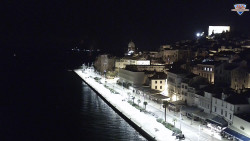 Nábřeží a město