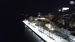 Nábřeží a město